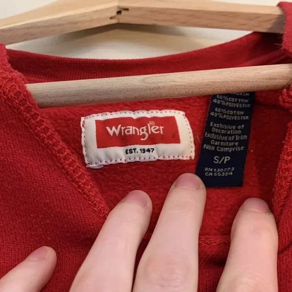 Red wrangler sweatshirt - Picture 3 of 4